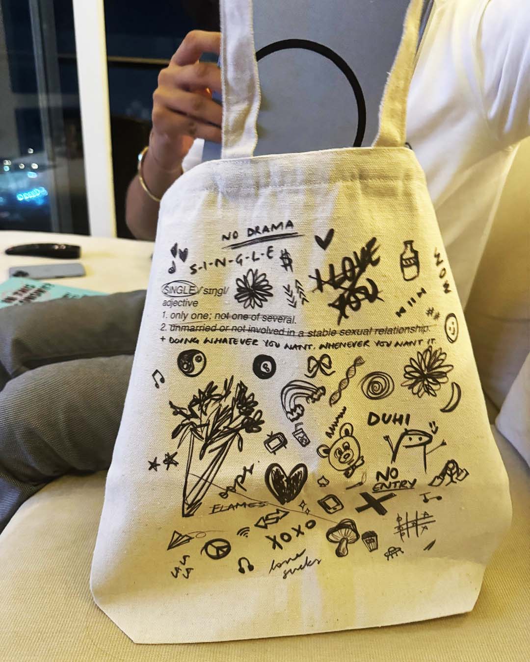 This is the Singles' Tote